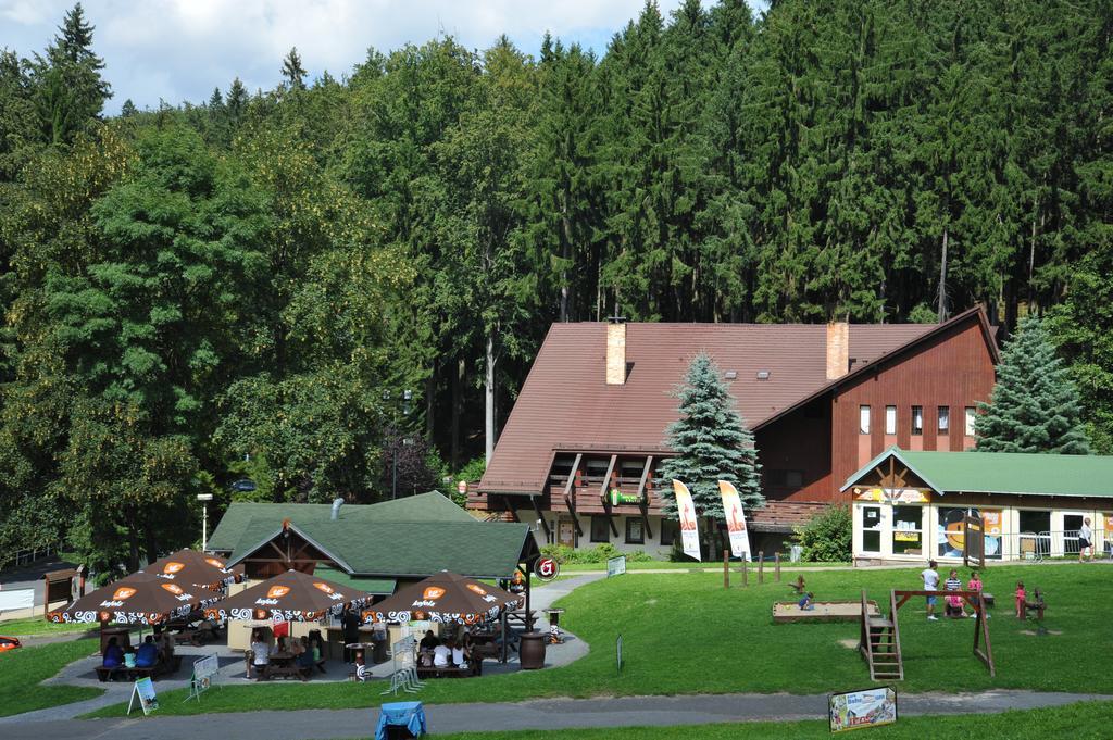 Horska Chata Koliba Mariánské Lázně Exteriör bild