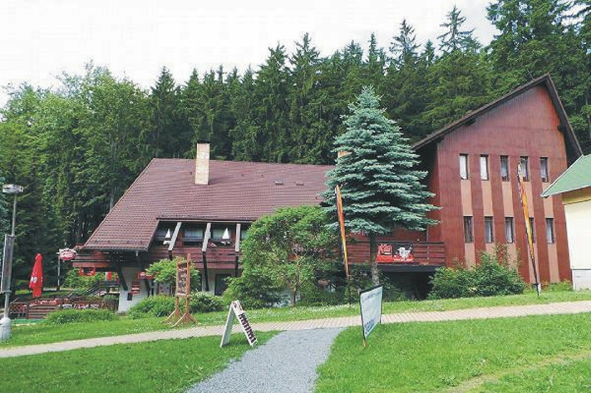 Horska Chata Koliba Mariánské Lázně Exteriör bild